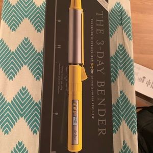 Drybar curling iron